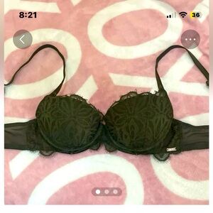 Pink Victoria’s Secret pushup bra 32 A